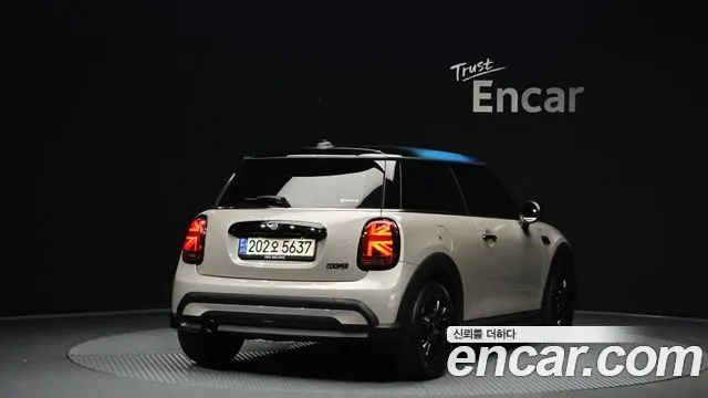 MINI COOPER 2022 — 28 745 км, белый-перламутр, Корея — под ключ — фото 1