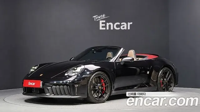 PORSCHE 911 2025