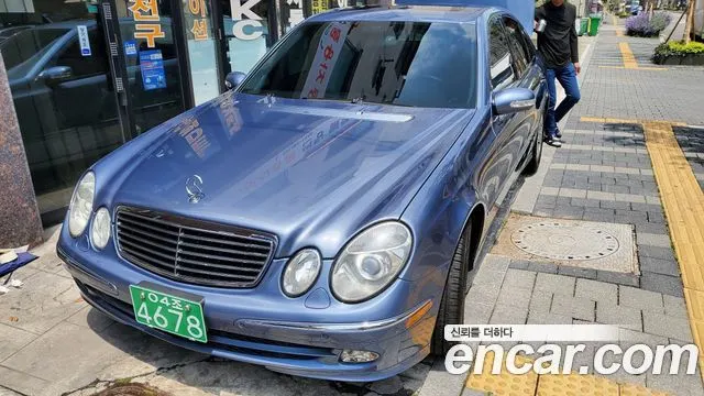 MERCEDES-BENZ E-CLASS W211 2004