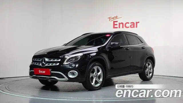 MERCEDES-BENZ GLA-CLASS X156 2019