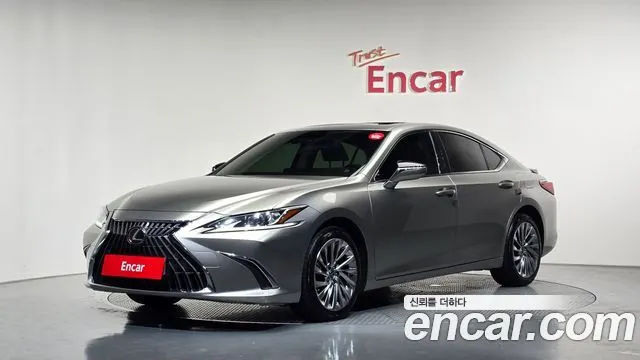LEXUS ES300H — из Кореи под ключ
