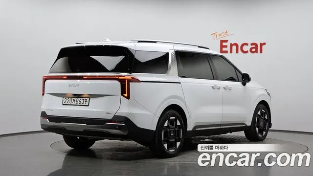 KIA CARNIVAL — из Кореи под ключ