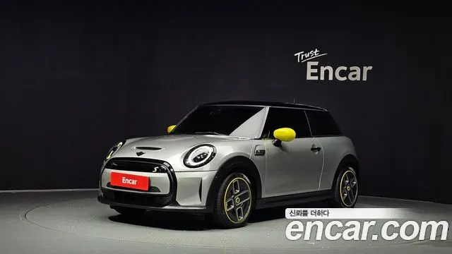 MINI COOPER ELECTRIC 2024