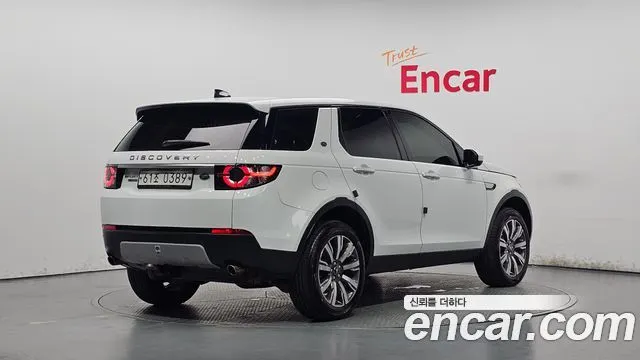 LAND ROVER DISCOVERY SPORT 2017 — 115 006 км, белый, Корея — под ключ — фото 2