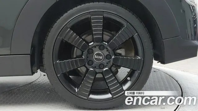 MINI COOPER S 2023 — 21 780 км, тёмно-зелёный, Корея — под ключ — фото 7