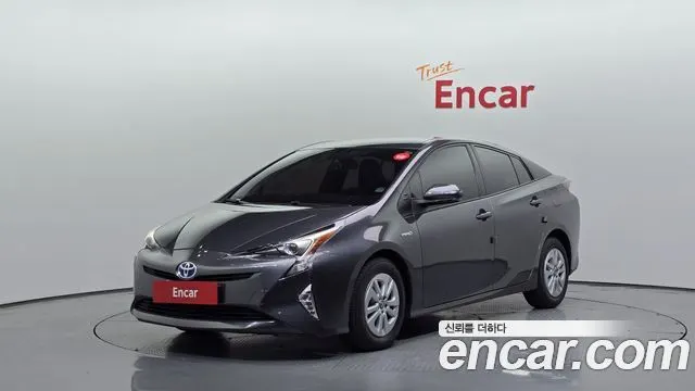 TOYOTA PRIUS 2018