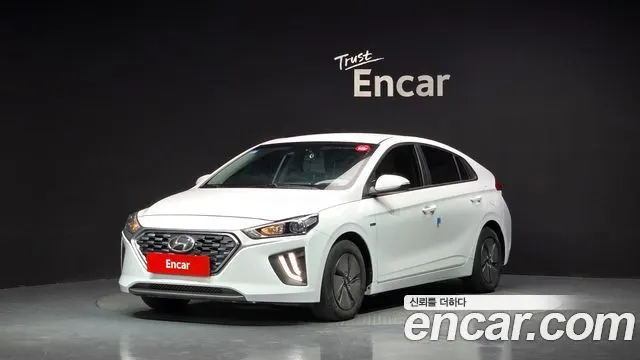HYUNDAI IONIQ HYBRID 2020