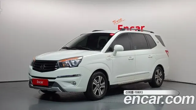 KGM KORANDO TURISMO 2015