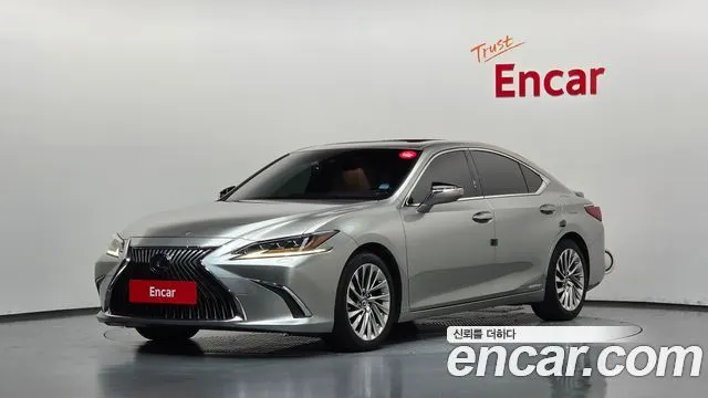 LEXUS ES300H — из Кореи под ключ