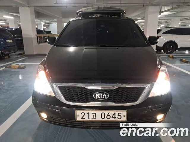 KIA CARNIVAL R 2013