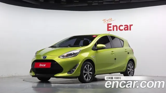 TOYOTA PRIUS C 2018