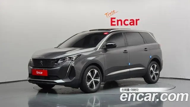 PEUGEOT 5008 2021