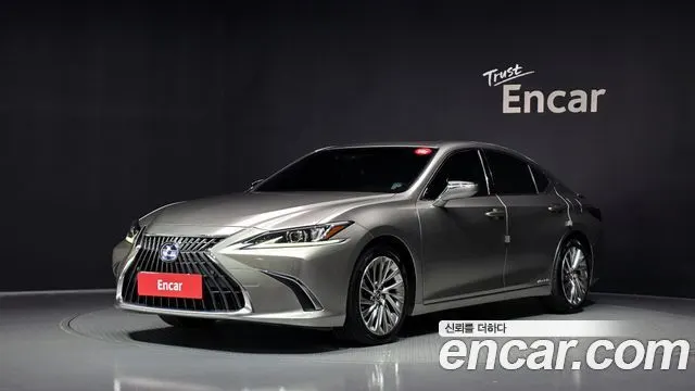 LEXUS ES300H — из Кореи под ключ