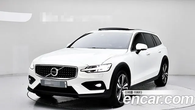VOLVO V60 CROSS COUNTRY 2019