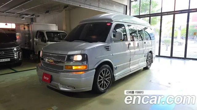CHEVROLET EXPRESS VAN — из Кореи под ключ