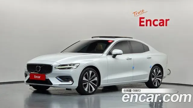 VOLVO S60 — из Кореи под ключ