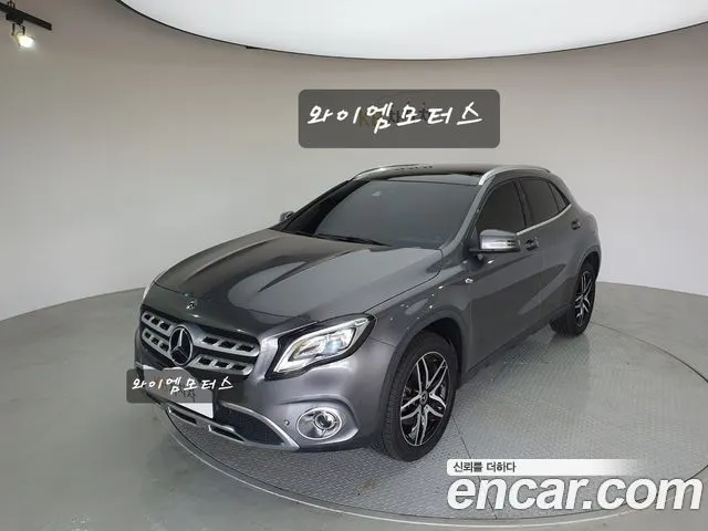MERCEDES-BENZ GLA-CLASS X156 2019