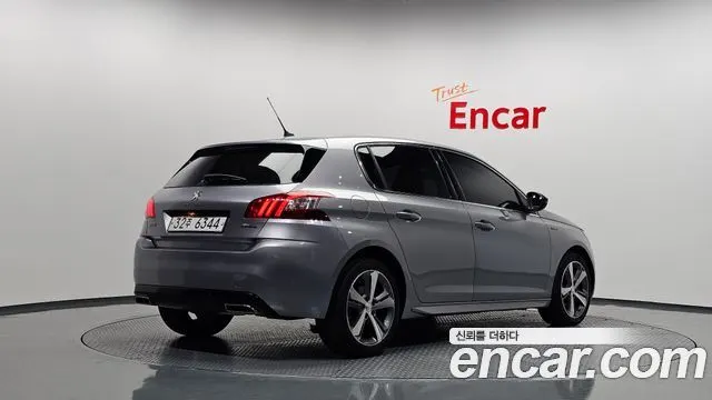 PEUGEOT 308 2018