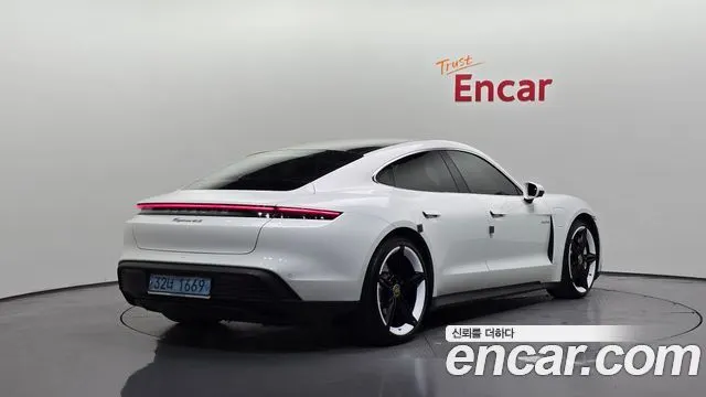 PORSCHE TAYCAN — из Кореи под ключ