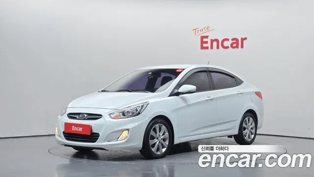 HYUNDAI ACCENT 2011