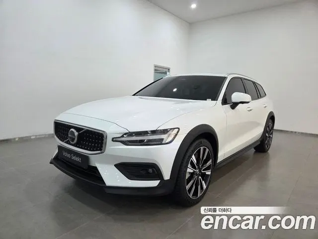 VOLVO V60 CROSS COUNTRY 2026