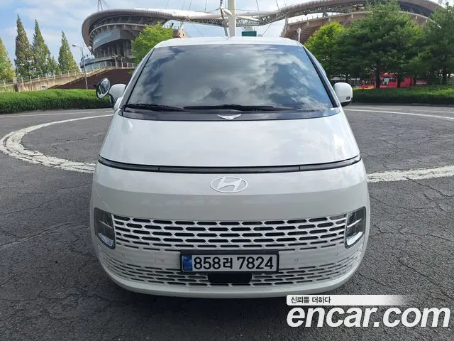 HYUNDAI STARIA — из Кореи под ключ