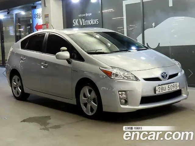TOYOTA PRIUS 2011