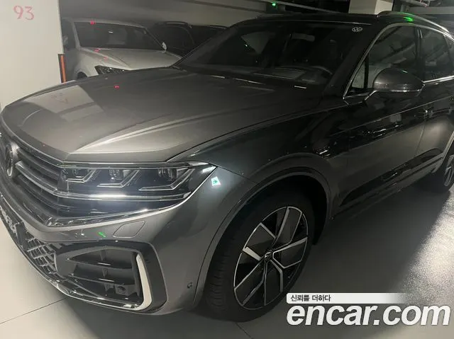 VOLKSWAGEN TOUAREG 2026