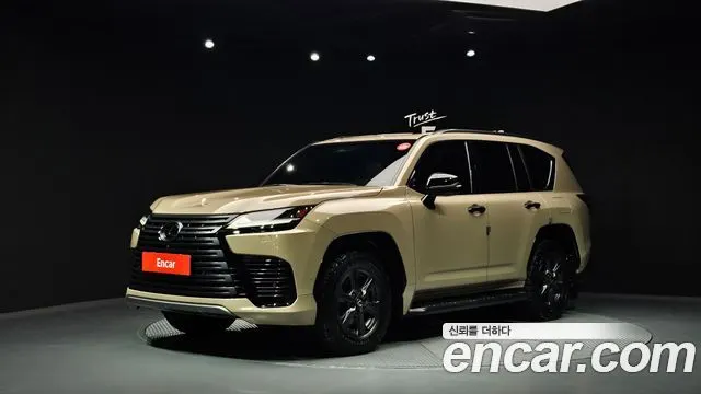 LEXUS LX 2025