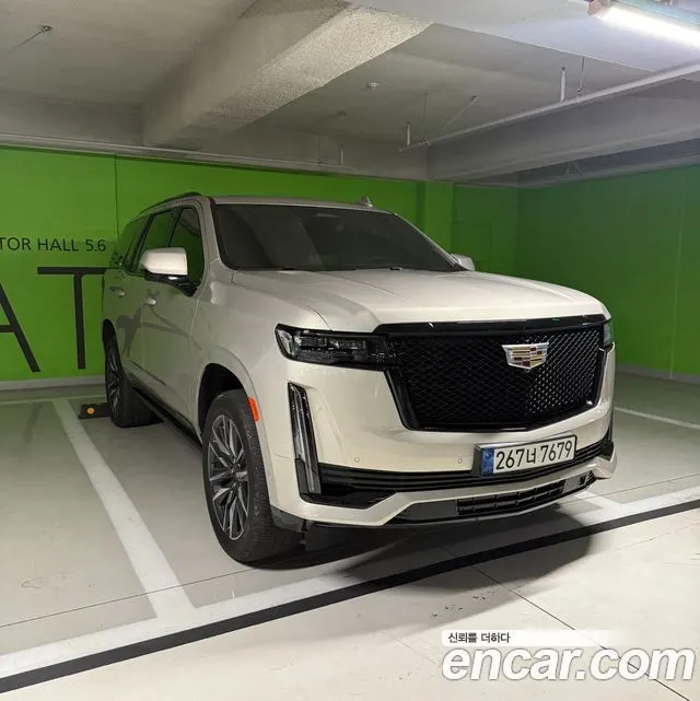CADILLAC ESCALADE 2021