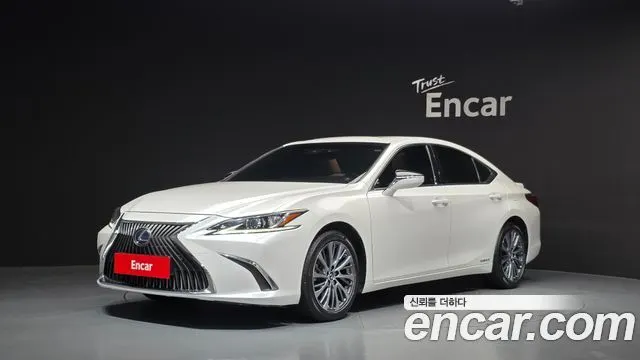 LEXUS ES300H 2020