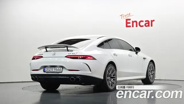 MERCEDES-BENZ AMG GT 2023