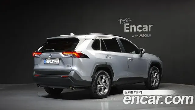 TOYOTA RAV4 2021