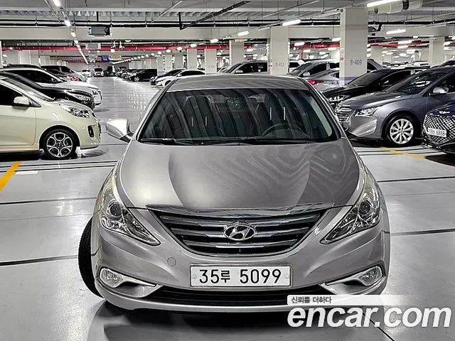 HYUNDAI SONATA THE BRILLIANT 2013