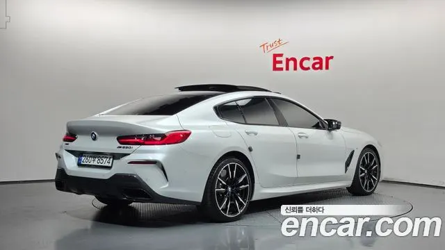 BMW 8 SERIES 2024