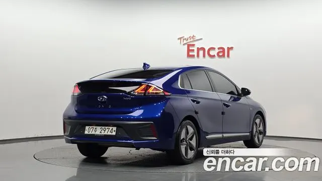 HYUNDAI IONIQ HYBRID 2020