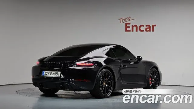 PORSCHE 718 CAYMAN 2024