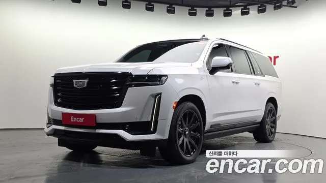 CADILLAC ESCALADE 2021