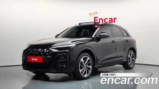 AUDI Q5 2025