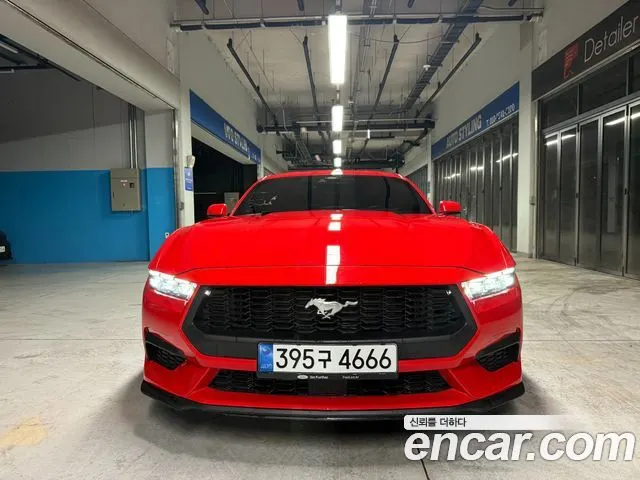 FORD MUSTANG 2024