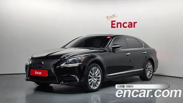 LEXUS LS600HL 2016