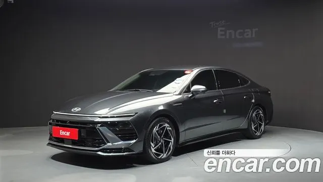 HYUNDAI SONATA HYBRID 2024