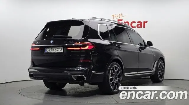 BMW X7 2024