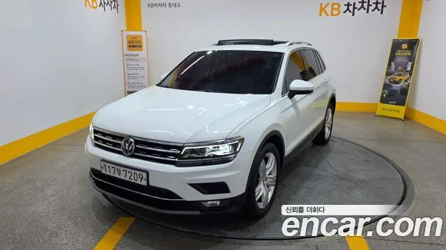 VOLKSWAGEN TIGUAN 2020