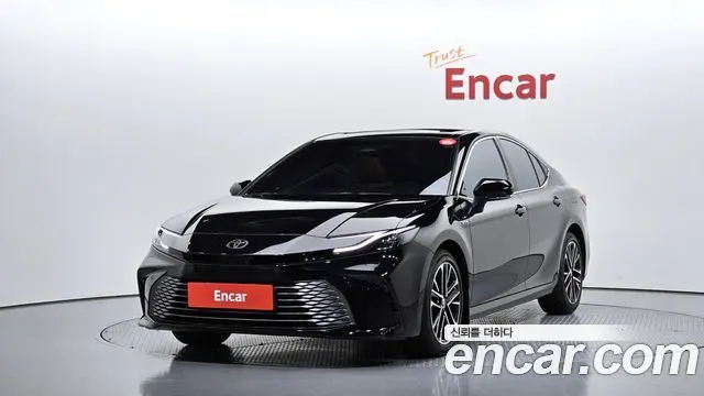 TOYOTA CAMRY 2025