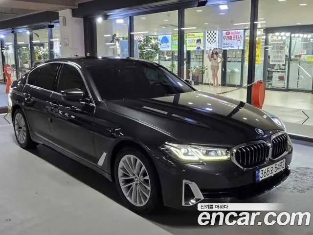 BMW 5 SERIES 2021