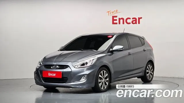 HYUNDAI ACCENT 2015