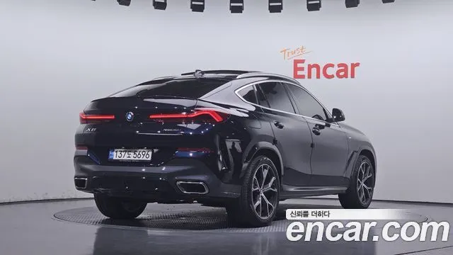 BMW X6 2022