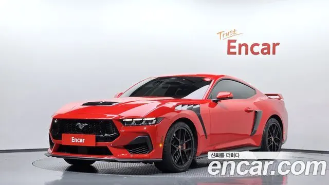 FORD MUSTANG 2024