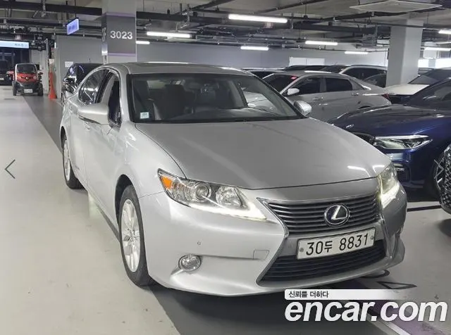 LEXUS ES300H — из Кореи под ключ
